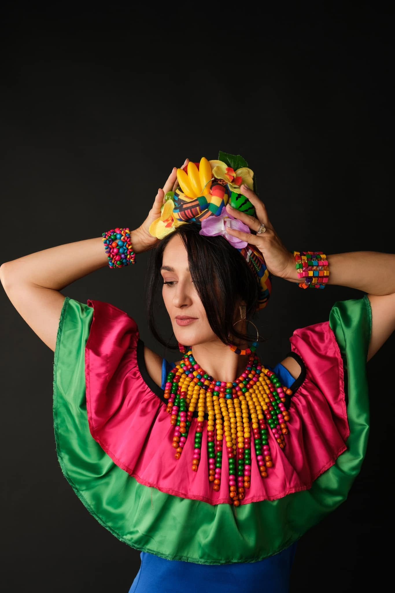 Sesiune foto colorată de brand Alegria Dance Studio